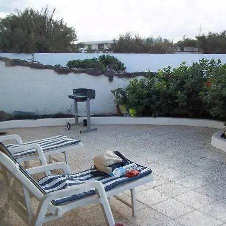 Holiday home Lluvlin Famara