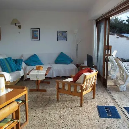 Holiday home Lluvlin Famara